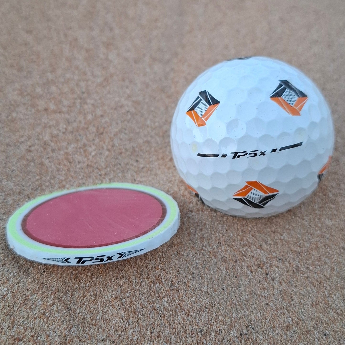 Taylormade TP5x - Central Slice