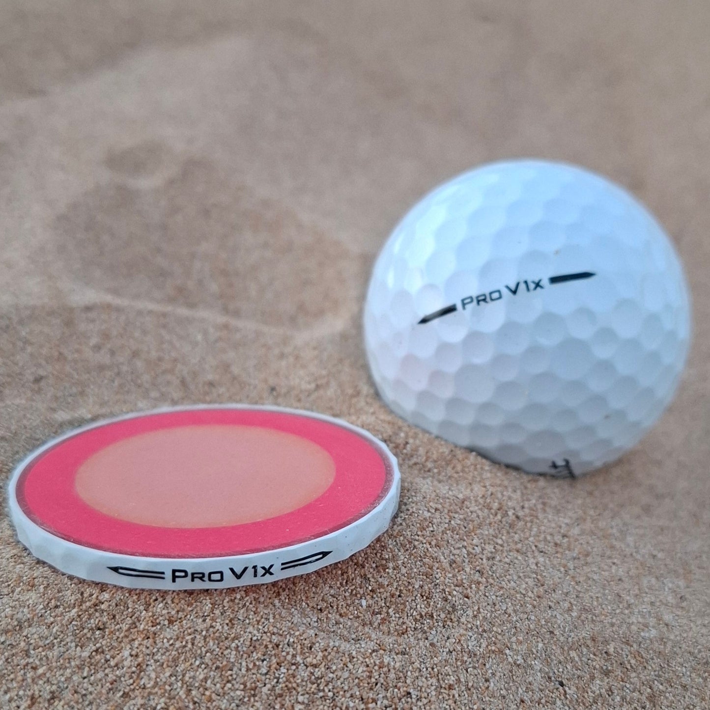 Titleist ProV1x - Central Slice