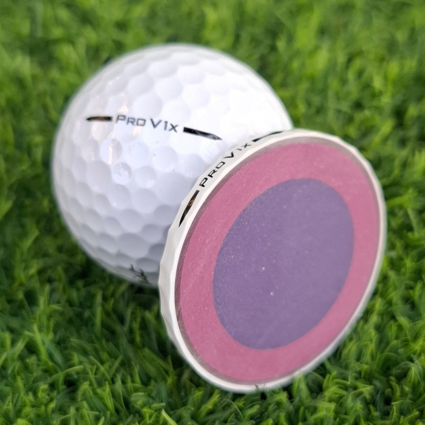 Titleist ProV1x - Central Slice